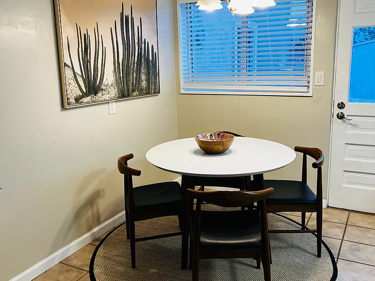 1827 Hermosa Dr NE — Photo 10