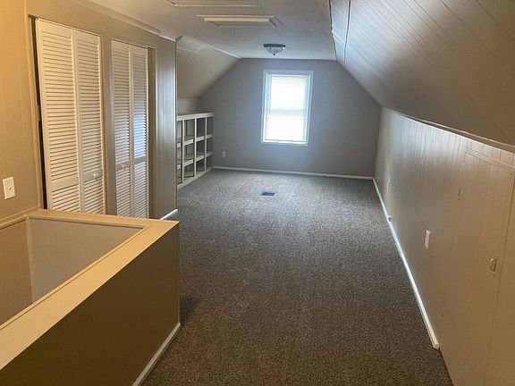 5th image of 22074 Pleasant Ave