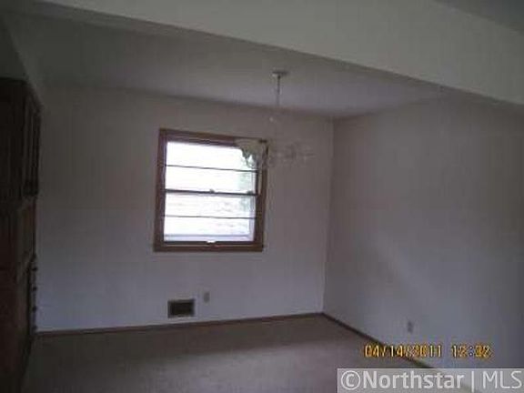 4th image of 8216 39th Ave N