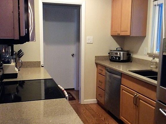 2nd image of 2092 Donald Dr