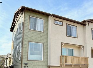 713 S Azusa Ave APT A, Azusa, CA 91702