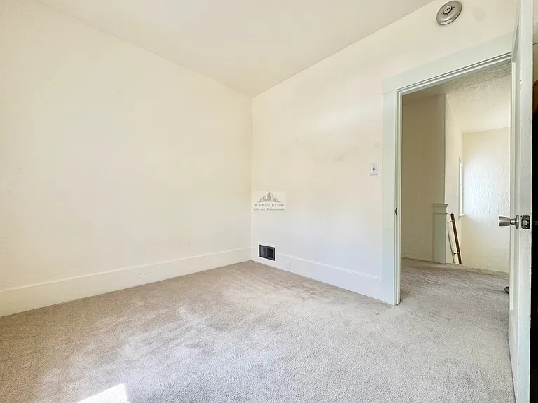 1843 Egbert Ave #UPSTAIRS ONLY — Photo 6