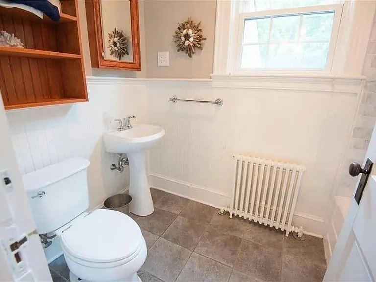 20 Carroll Ave — Photo 9