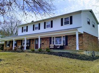 8824 Castleford Ln, Cincinnati, OH 45242