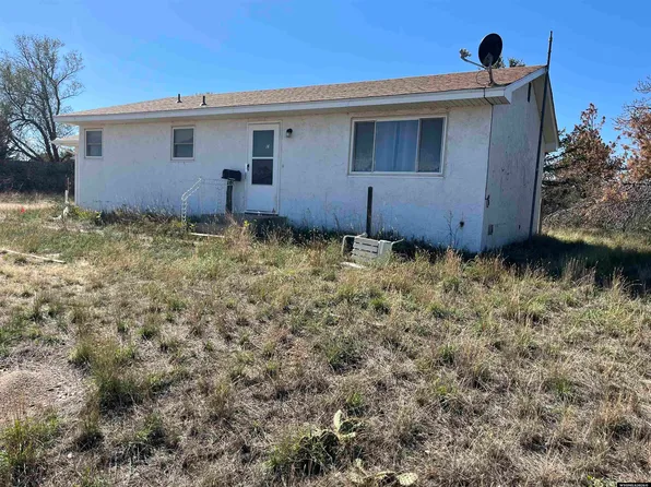 14 Loretta Dr, Wheatland, WY 82201