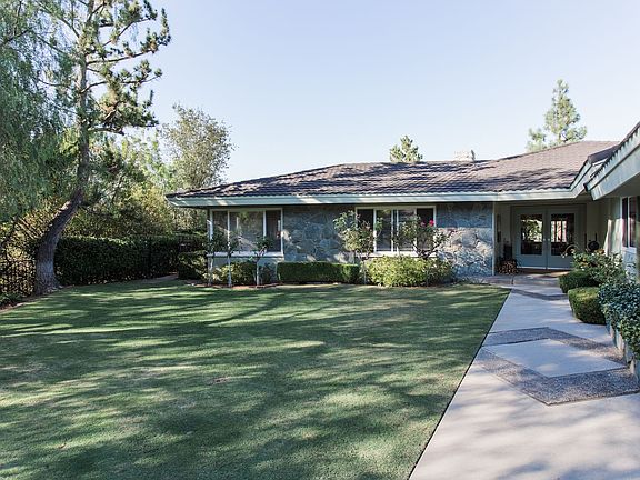 2nd image of 268 Saint Katherine Dr