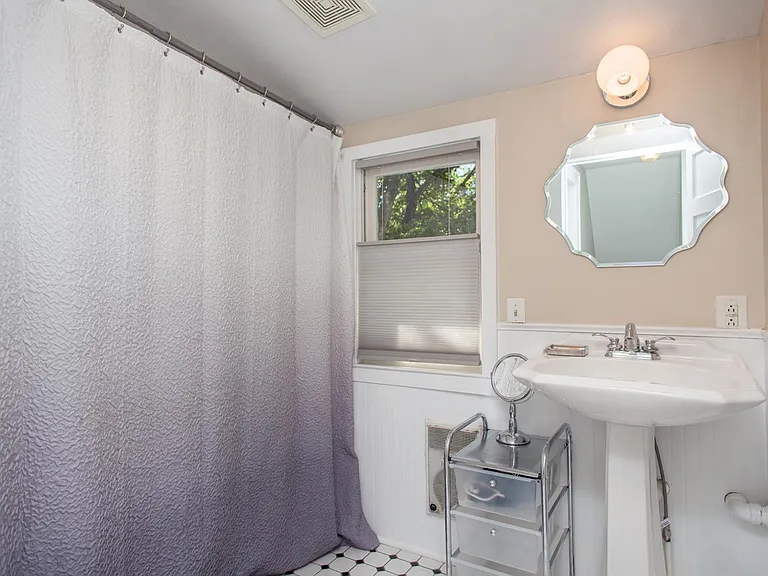 1312 Poplar St — Photo 43