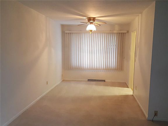2nd image of 117 Birchwood Dr