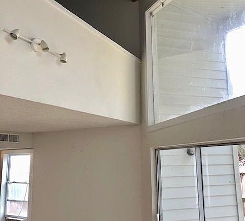 5th image of 805 Paisley Dr APT 13