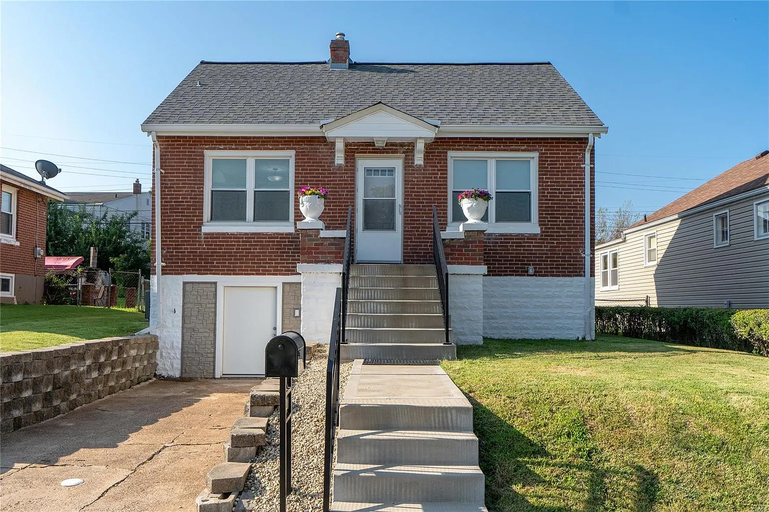 320 Carthage Ave photo 1