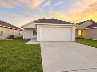 120 Bronco Rdg, Pleasanton, TX 78064
