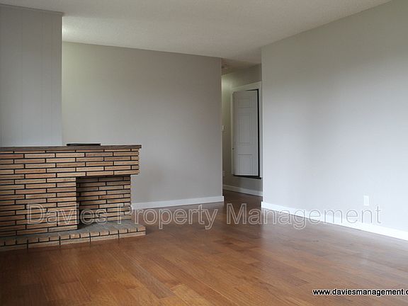 5th image of 9412 134th Ave NW