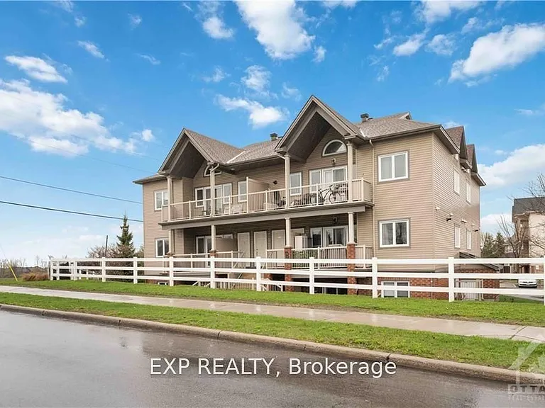 920 White Alder Ave #C — Photo 2
