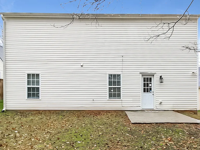 8131 Wynfield Dr — Photo 15