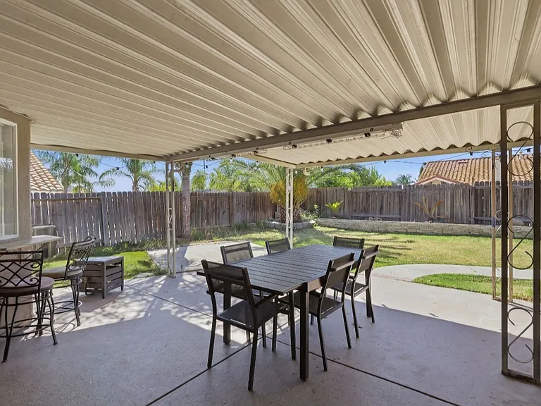 16488 Mountain St — Photo 14
