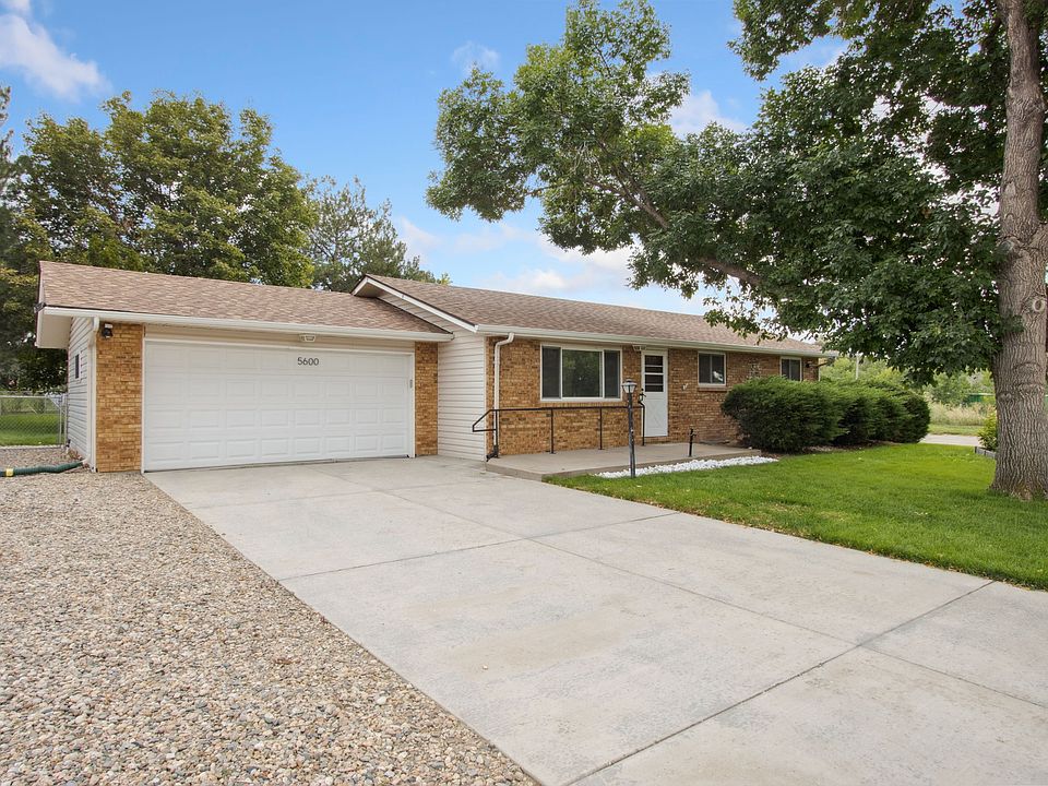Home is located on a large corner lot