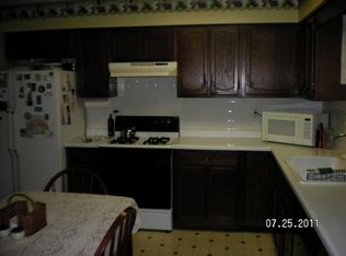 231 8th St W, Andalusia, IL 61232