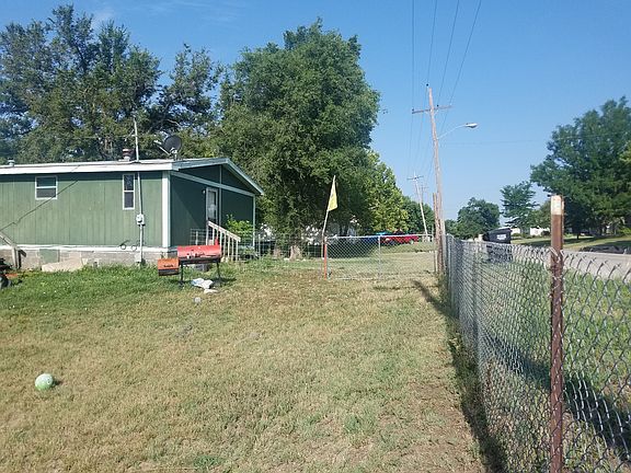 4th image of 516 Crestwood St