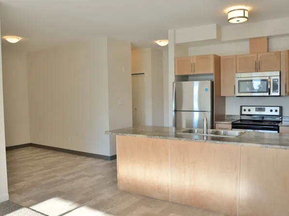 2771 Jacklin Rd #413, Langford, BC V9B 3X7