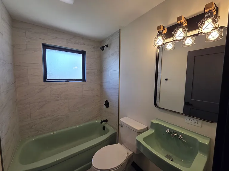 3717 N Perry St — Photo 7