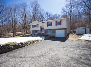 16 Valley Ter, Vernon, NJ 07462