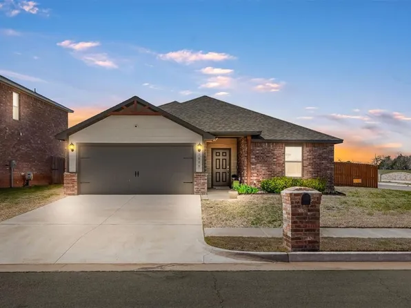 1600 Burgundy Dr, El Reno, OK 73036