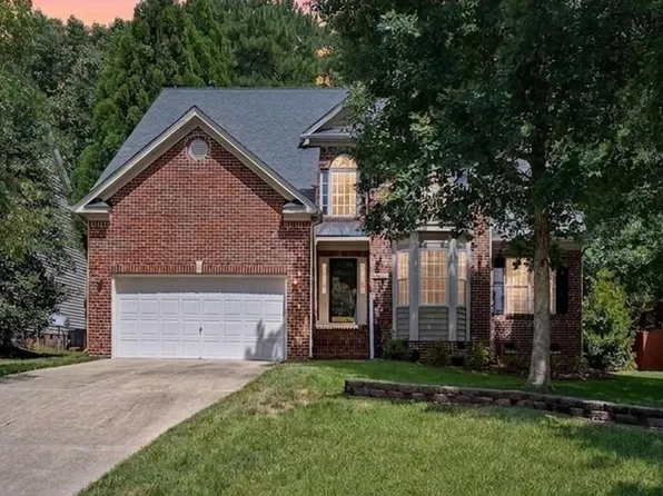 8608 Barrett Hall Ln, Wake Forest, NC 27587