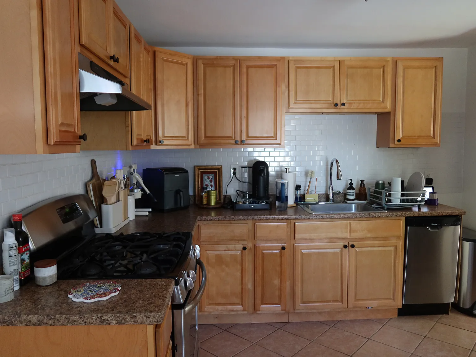 2 bed, 850 sqft, $2,650 — Photo 4
