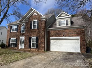 6827 Neuhoff Ln, Charlotte, NC 28269