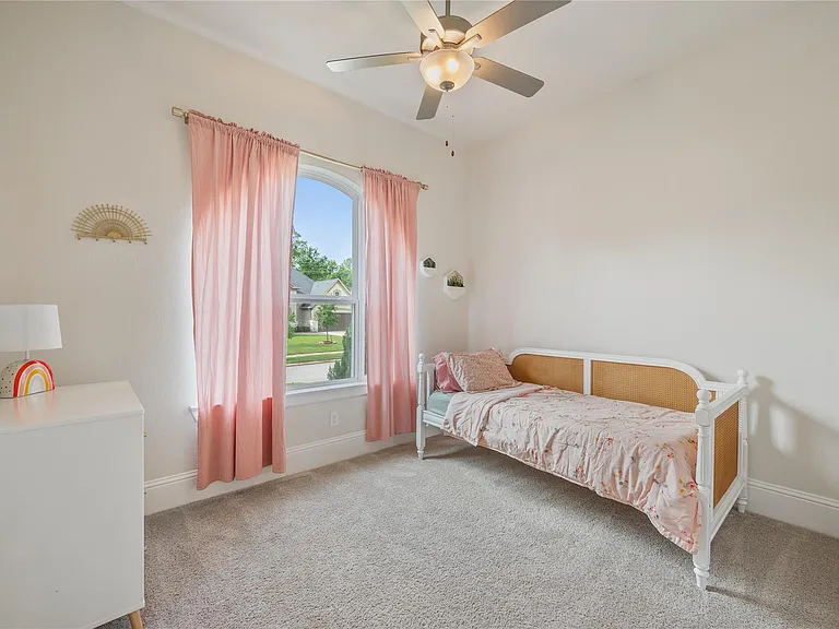 622 Platinum Stone Ln — Photo 26