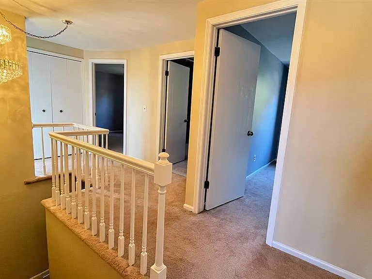 2852 Mayfair Dr — Photo 20