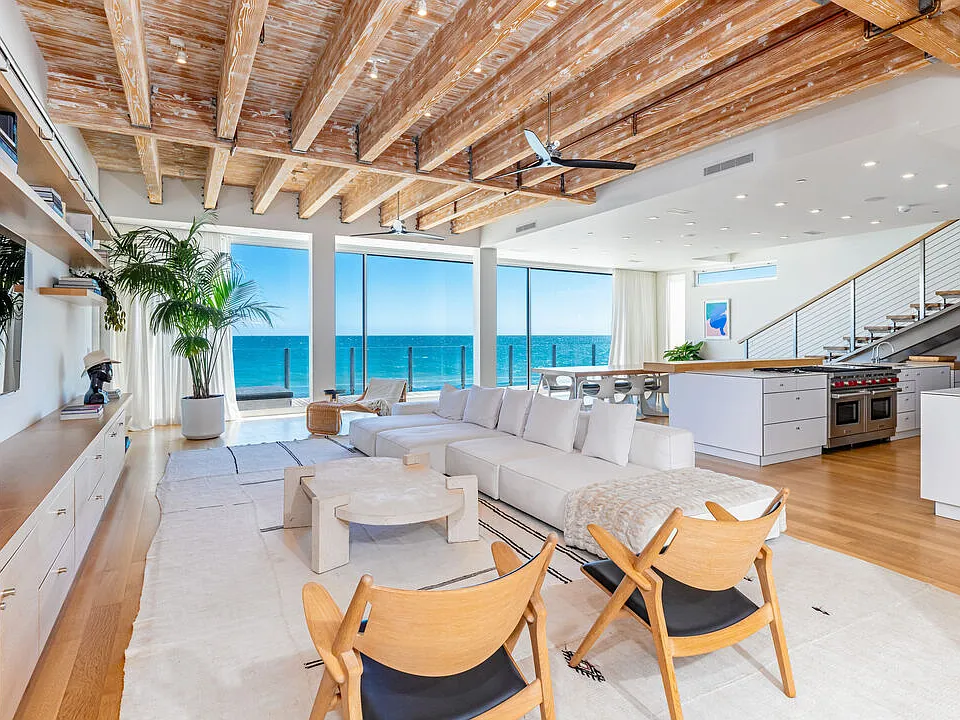 25160 Malibu Rd