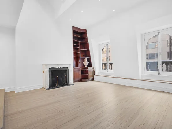 47 East 67th Street image 1 of 5