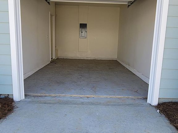 Garage (automatic door opener)