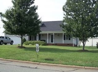 206 Western Blvd, Lexington, NC 27295