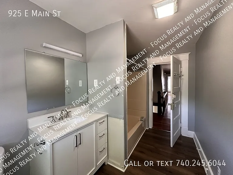 925 E Main St — Photo 13