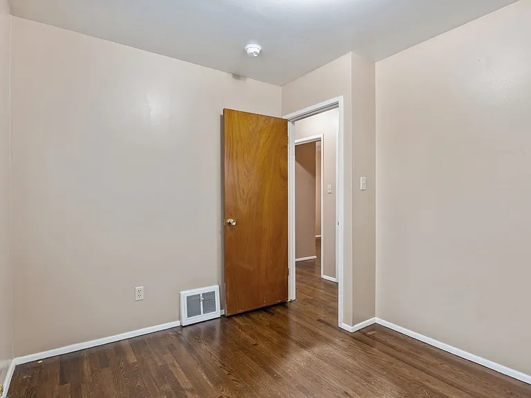 1310 E Columbia St #A — Photo 10