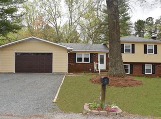 1763 Meadowbrook Dr, Tobaccoville, NC 27050