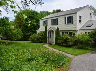 38 Gardiner St, Darien, CT 06820