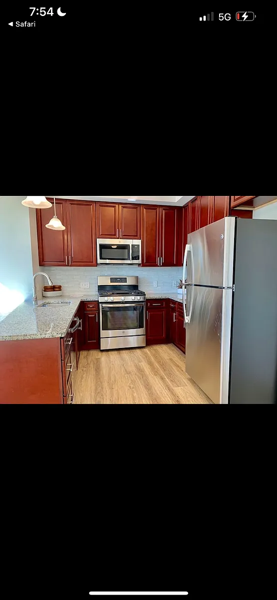 Building Photo - 612 Shippan Ave #307