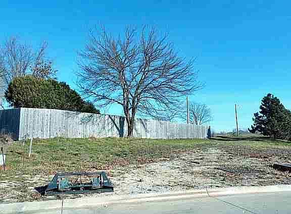 2nd image of 2923 Diamond Mill Cir