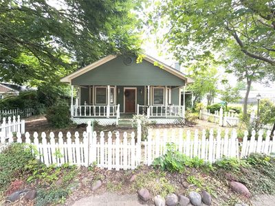 704 Harrington St, Cedar Hill, TX, 75104