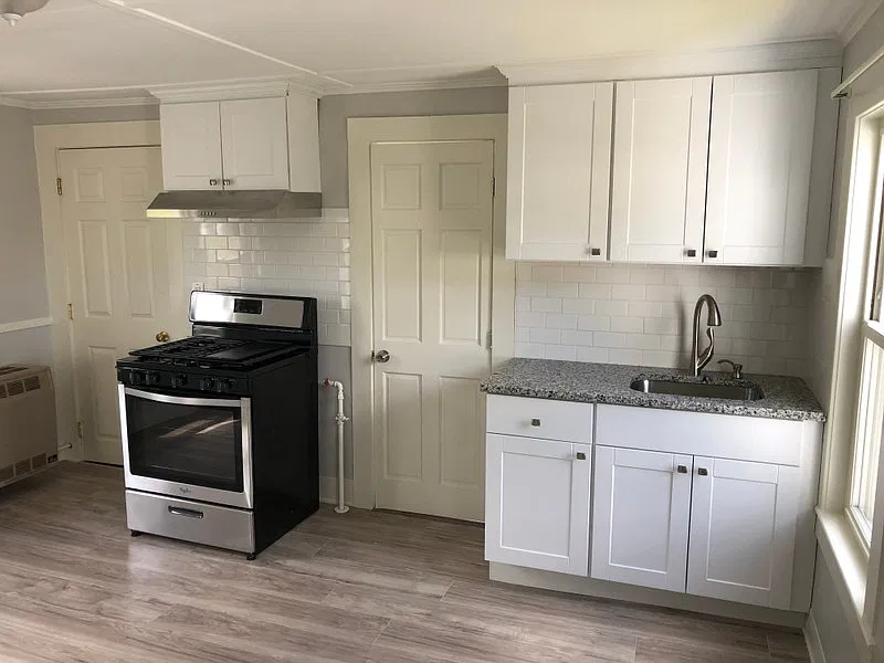 2 bed, 1.0 bath, 800 sqft, $1,950 — Photo 3