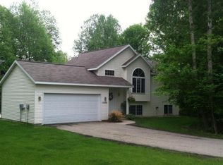 15097 Treevalley Dr, Cedar Springs, MI 49319