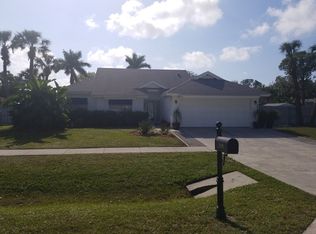 2698 Outrigger Ln, Naples, FL 34104