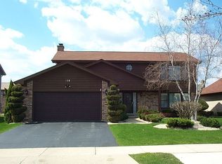 218 Eric Ave, Mount Prospect, IL 60056