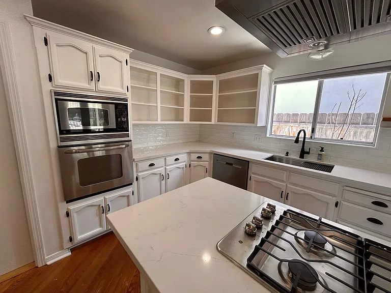 4033 W Douglas Ave — Photo 10