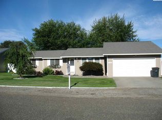 1708 N 62nd Pl, Pasco, WA 99301