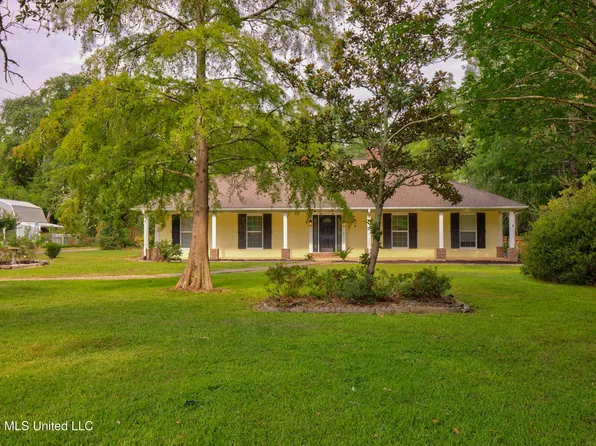 5068 Menge Ave, Pass Christian, MS 39571