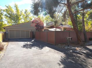 615 E Riverview Cir, Reno, NV 89509